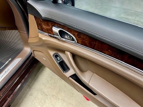 Used 2016 Porsche Panamera Exclusive Series image 24