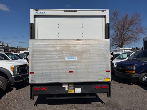 Used 2019 Ford E-350 and Econoline 350 image 4