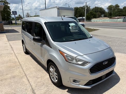Used 2019 Ford Transit Connect XLT Long Wheel Base FWD image 3