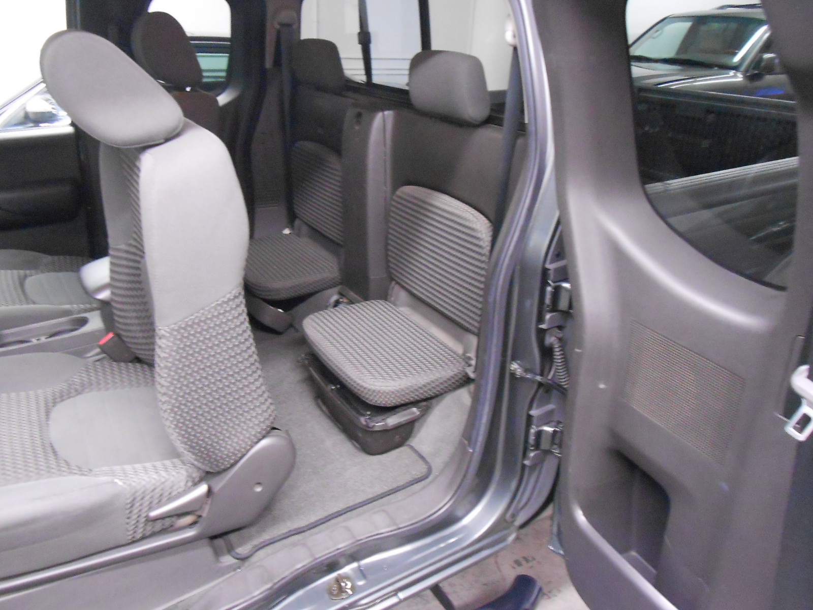 Used 2006 Nissan Frontier 4x4 King Cab image 13
