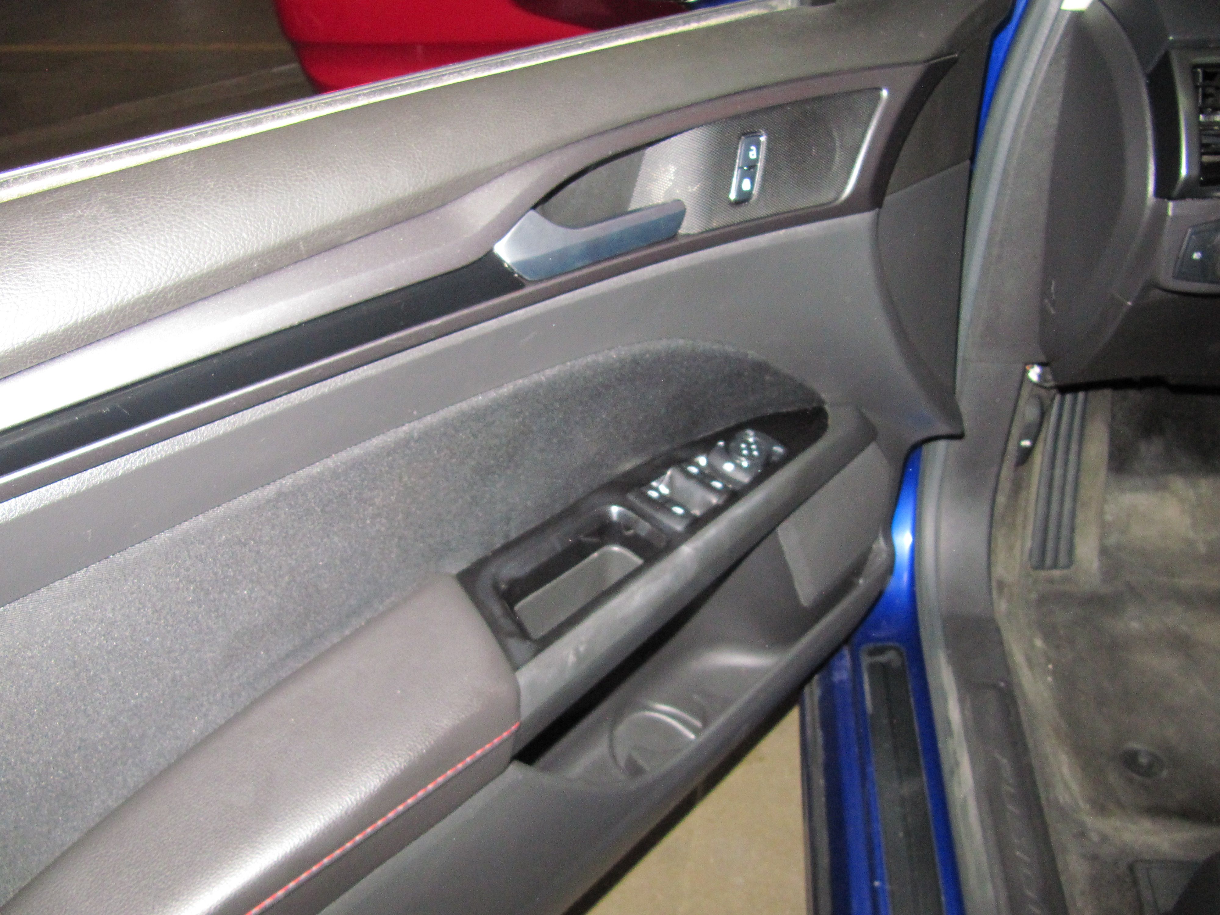 Used 2015 Ford Fusion SE FWD image 17