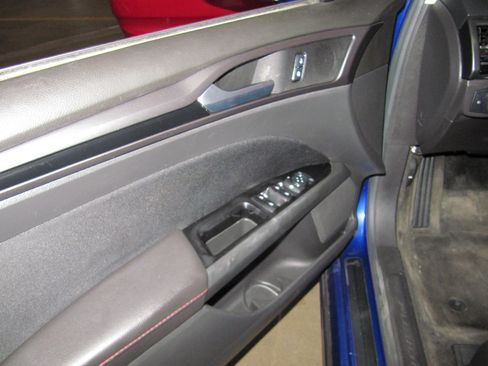 Used 2015 Ford Fusion SE FWD image 17