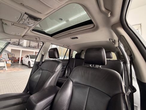 Used 2010 Subaru Outback 2.5i Limited image 13