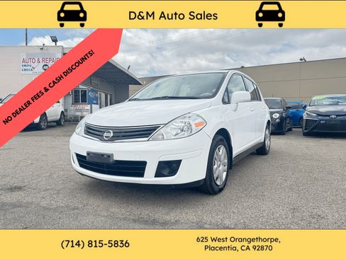 Used 2011 Nissan Versa 1.8 S Hatchback FWD image 1
