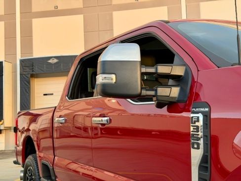 Used 2024 Ford F350 Platinum image 4