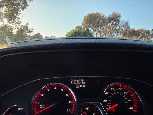 Used 2014 GMC Acadia SLE image 20