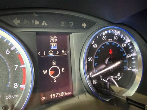 Used 2015 Toyota Highlander AWD Limited V6 image 10