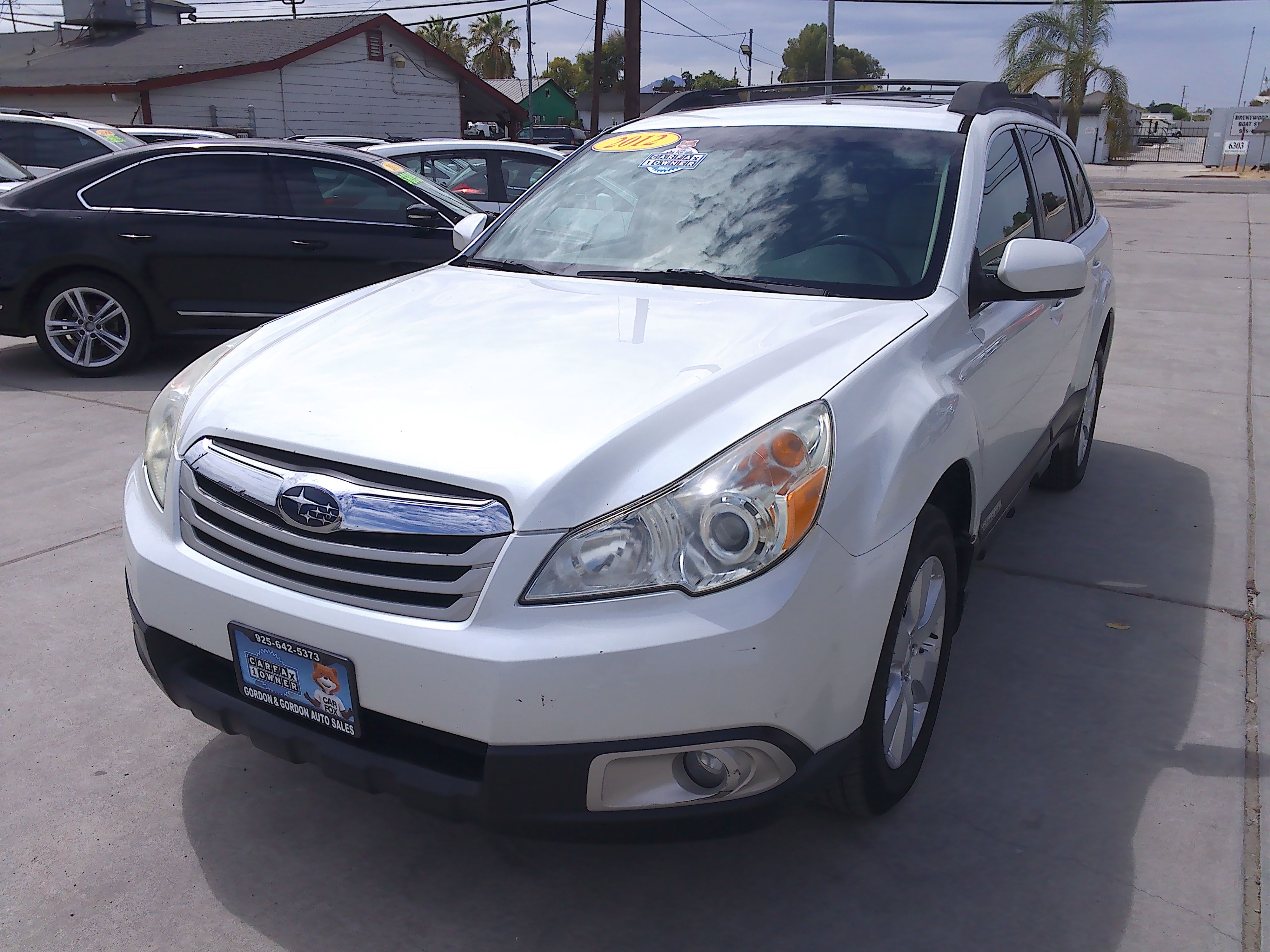Used 2012 Subaru Outback 2.5i Premium AWD/4WD image 2