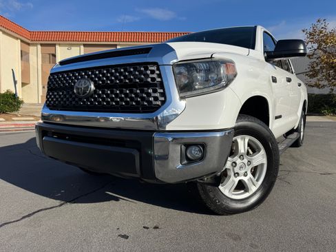 Used 2018 Toyota Tundra SR5 image 6