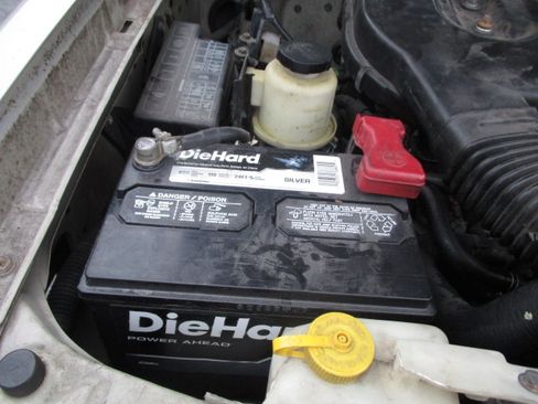 Used 2002 Nissan Frontier XE image 37