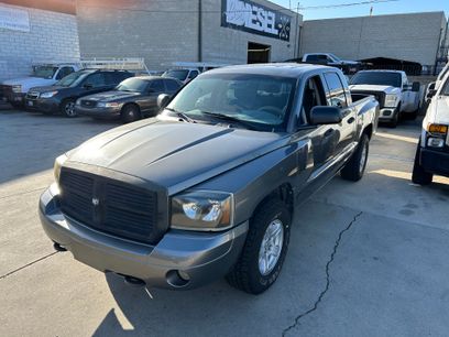 Used 2007 Dodge Dakota SLT