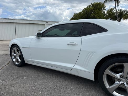 Used 2014 Chevrolet Camaro LT Coupe RWD image 30