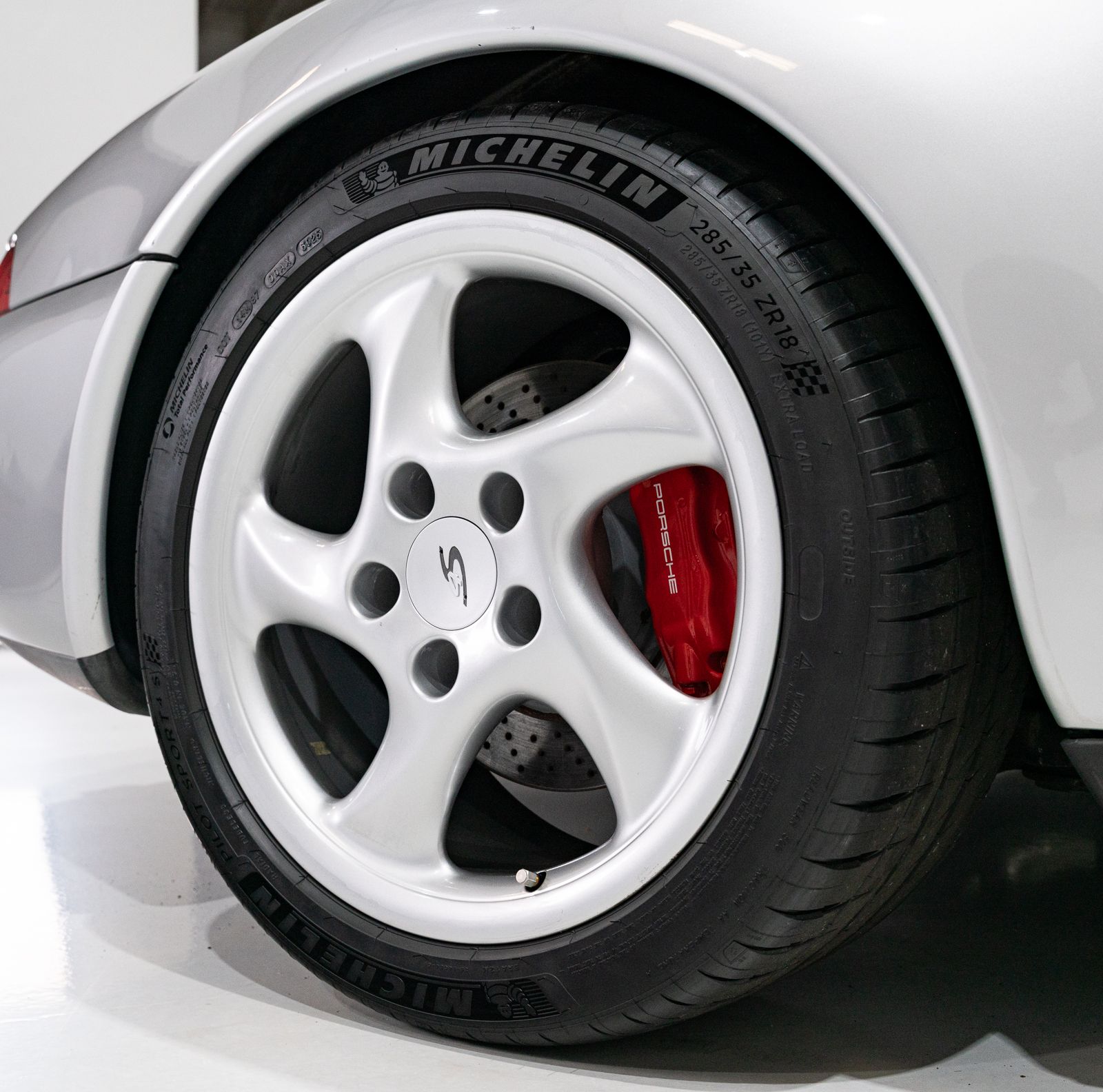 Used 1997 Porsche 911 Carrera 4S AWD/4WD image 17