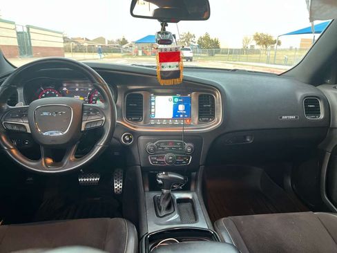 Used 2018 Dodge Charger Daytona Scat Pack RWD image 18