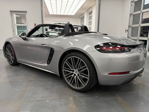 Used 2025 Porsche 718 Boxster S image 8