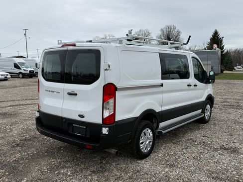 Used 2024 Ford Transit 250 image 3
