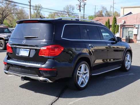 Used 2015 Mercedes-Benz GL 550 image 8