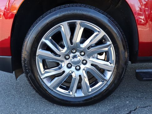 Used 2021 Chevrolet Suburban Premier image 45