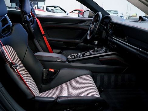 Used 2023 Porsche 911 GT3 image 21