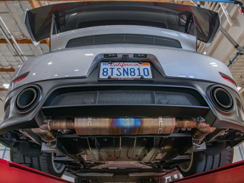 Used 2018 Porsche 911 GT2 RS image 97