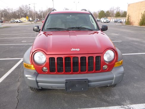 Used 2006 Jeep Liberty Sport image 4