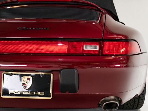 Used 1998 Porsche 911 Carrera Cabriolet RWD image 53