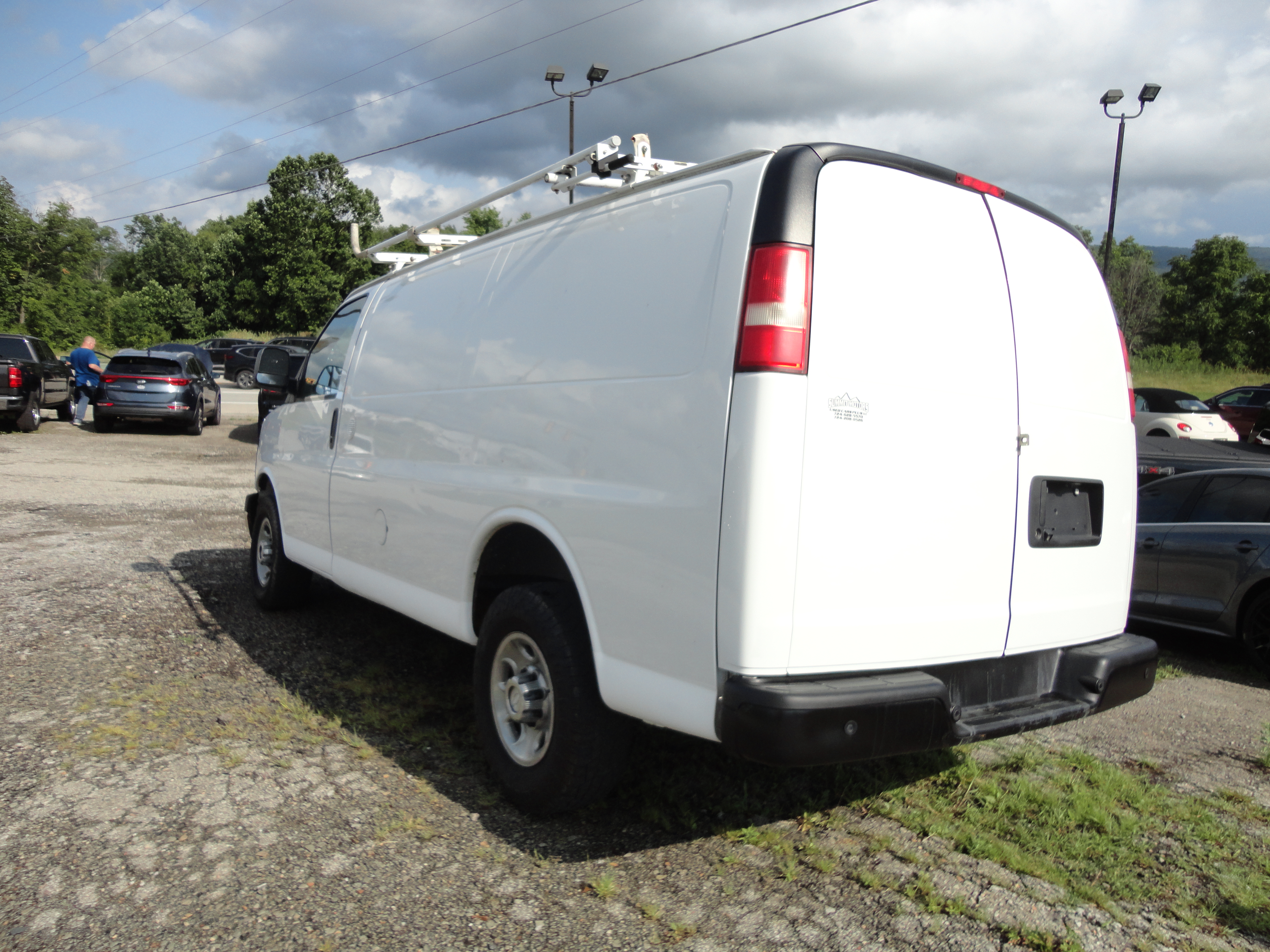 Used 2014 Chevrolet Express 2500 UNAVAIL RWD image 6