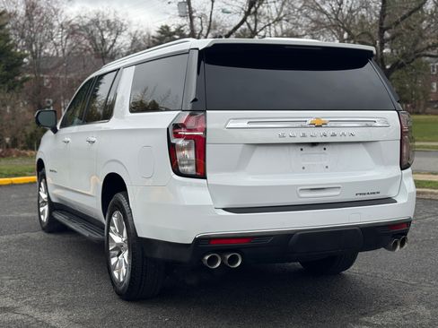 Used 2022 Chevrolet Suburban Premier image 3