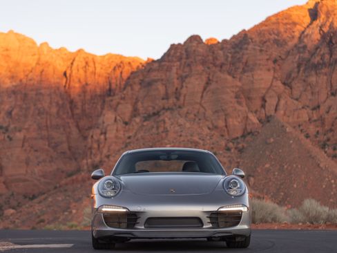 Used 2012 Porsche 911 Carrera S image 10