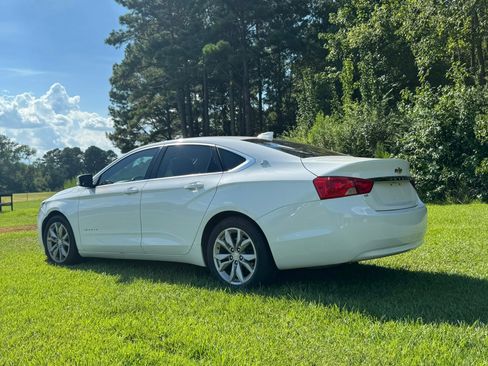 Used 2016 Chevrolet Impala LT image 3