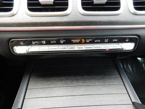 Used 2021 Mercedes-Benz GLE 350 image 21