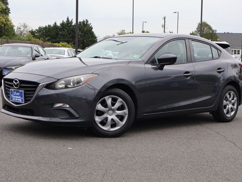 Used 2015 MAZDA MAZDA3 i SV image 2