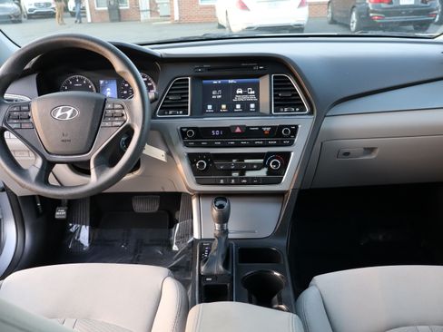 Used 2016 Hyundai Sonata SE image 16