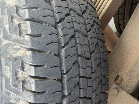 Used 2003 Chevrolet Silverado 2500 2WD Regular Cab image 14