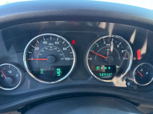 Used 2017 Jeep Wrangler 4WD Unlimited Sport image 10