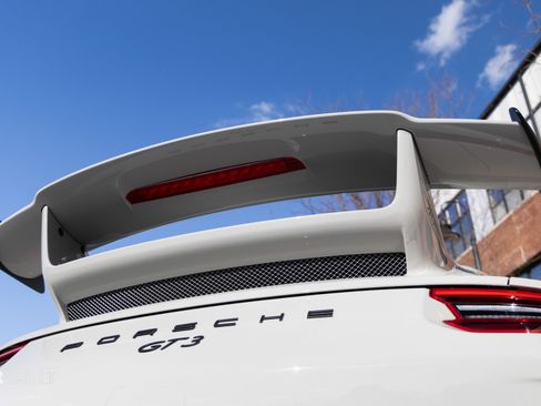Used 2018 Porsche 911 GT3 image 23