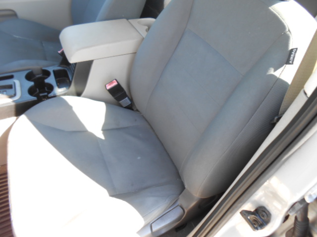 Used 2008 Ford Escape 2WD XLS image 11