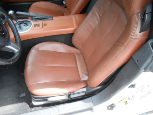 Used 2006 MAZDA MX-5 Miata Grand Touring RWD image 10