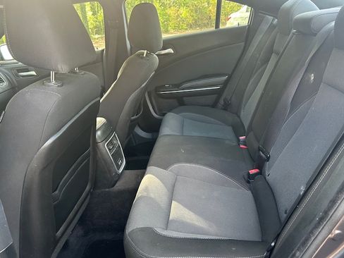 Used 2015 Dodge Charger SE image 23