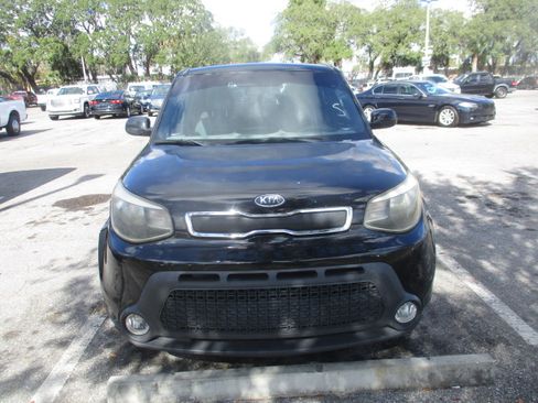 Used 2014 Kia Soul S image 3