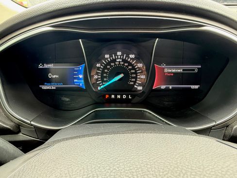 Used 2017 Ford Fusion SE image 14