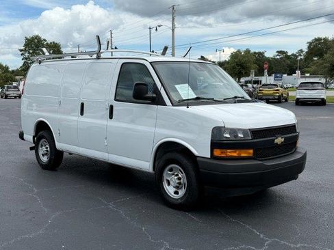 Used 2020 Chevrolet Express 2500 image 9