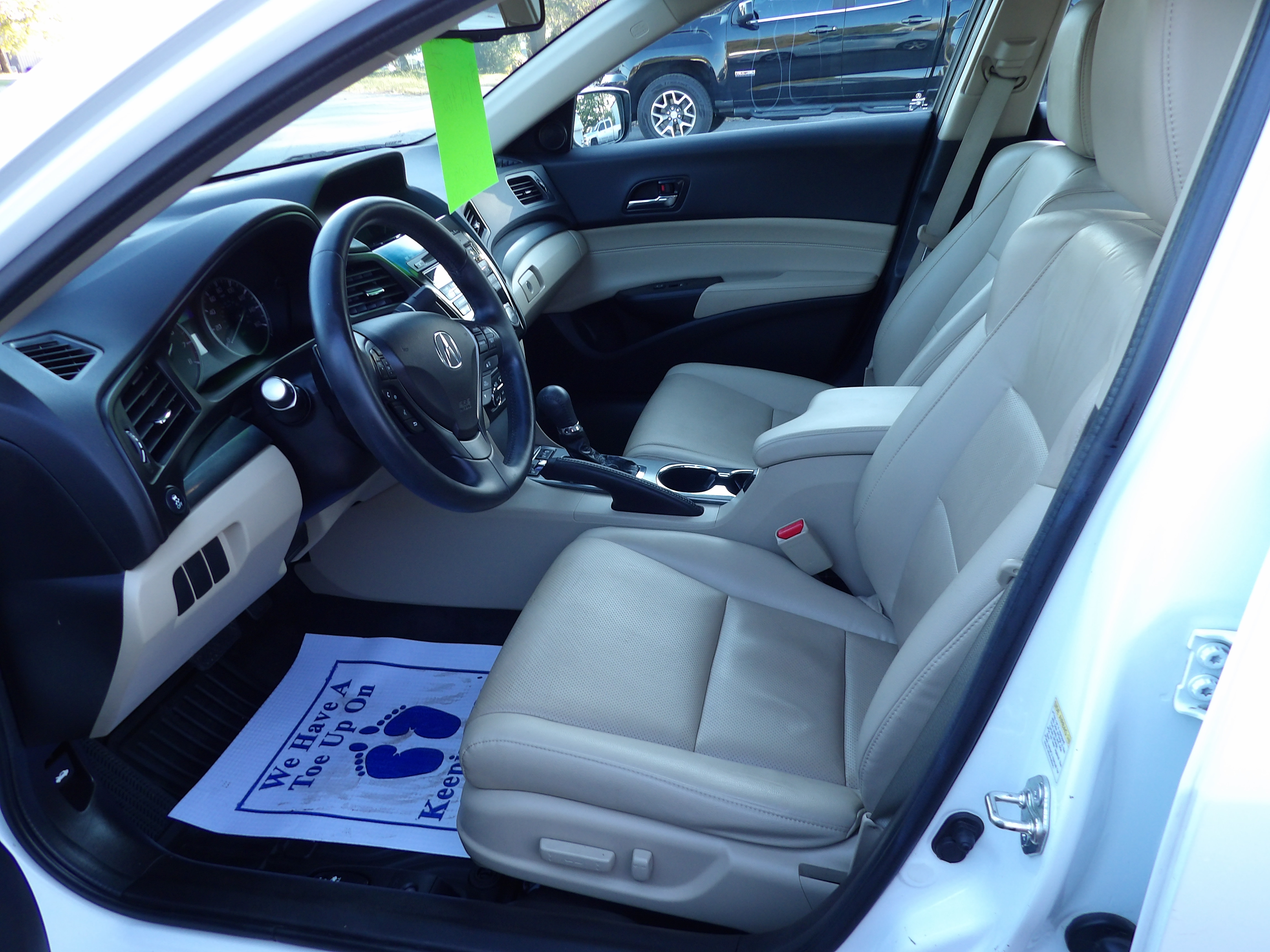 Used 2015 Acura ILX w/ Technology Package FWD image 5