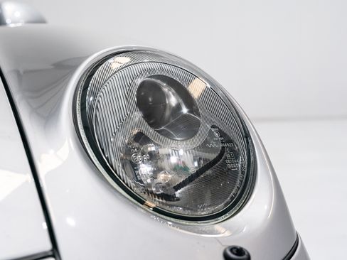 Used 1998 Porsche 911 Carrera S Coupe RWD image 35