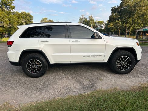 Used 2017 Jeep Grand Cherokee 4WD Trailhawk image 4