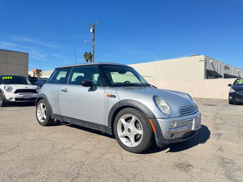 Used 2004 MINI Cooper image 10