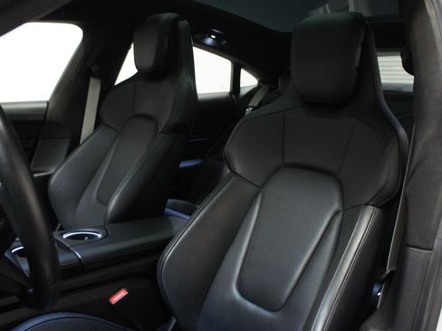 Used 2020 Porsche Taycan Turbo image 30