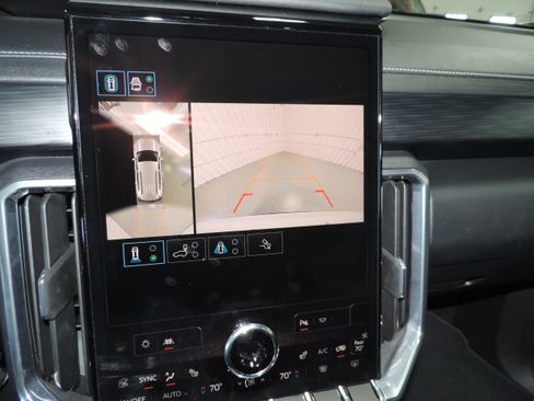 Used 2025 GMC Acadia Elevation image 36