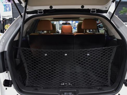 Used 2011 Lincoln MKX AWD w/ Elite Package image 23