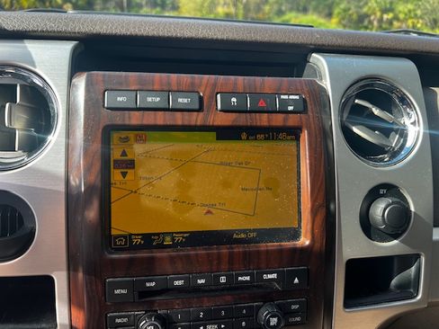 Used 2010 Ford F150 Platinum image 17